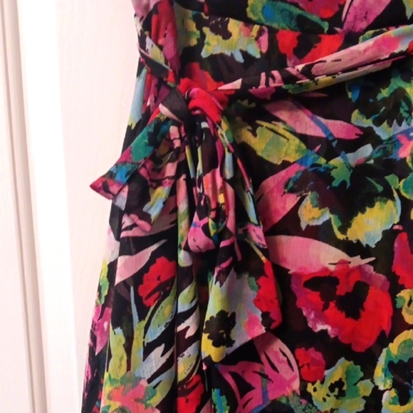 Tahari Floral Sleeveless Wrap Dress S - Picture 4 of 6
